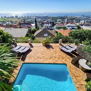3* Maison d'hôtes Bluegum Hill &
